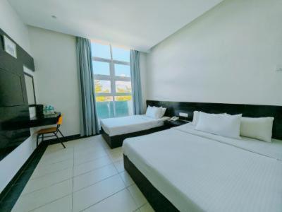 Citrine Hotel Seri Iskandar Esterno foto